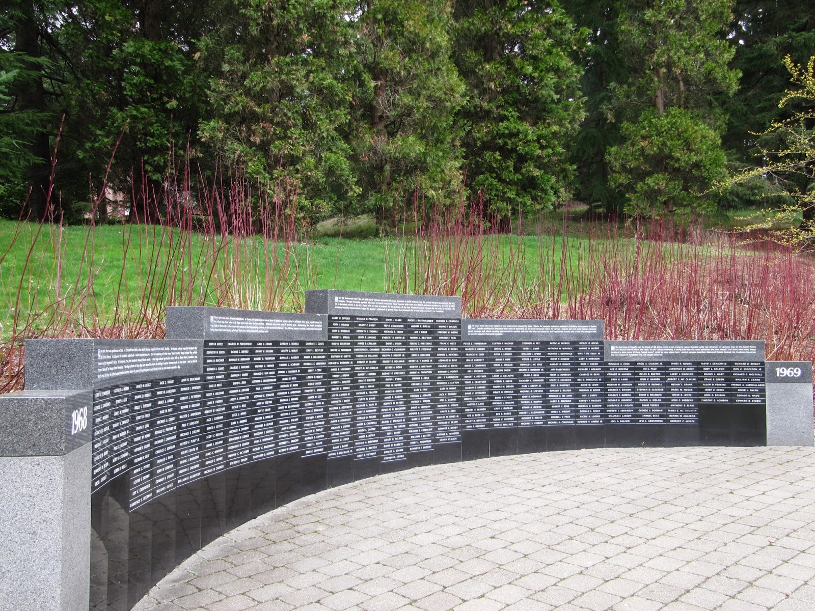 DESTINATIONS NORTHWEST Memorial Day Monuments