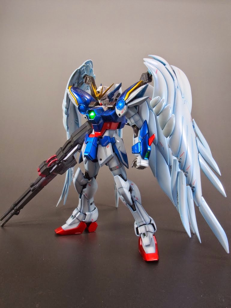 MG 1/100 Wing Gundam Zero Custom Painted Build by sirotan Awesome approach ...