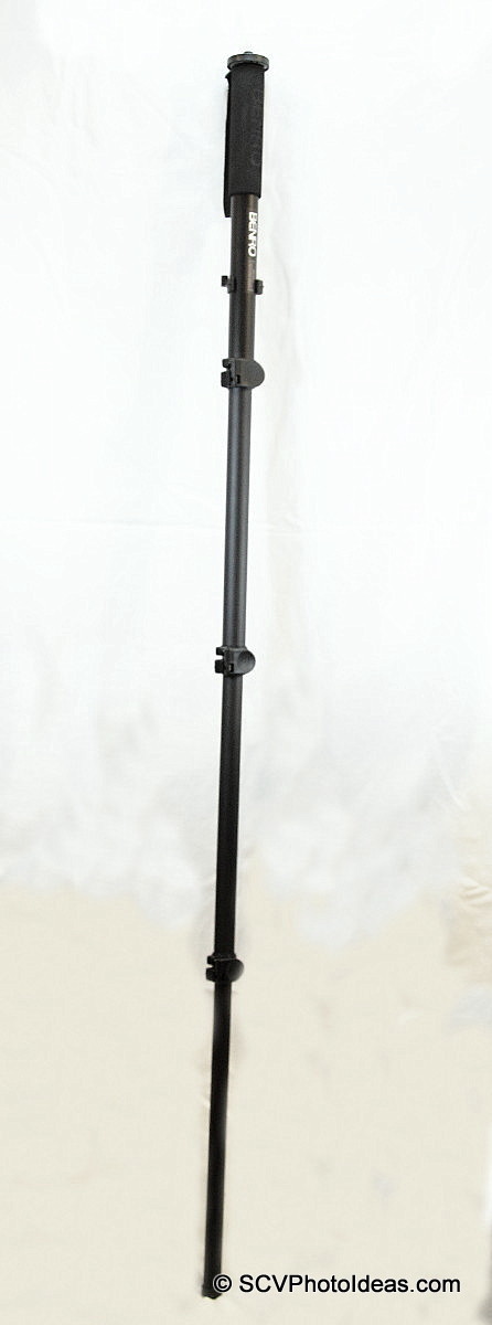 Benro MA-96 EX Monopod extended upright