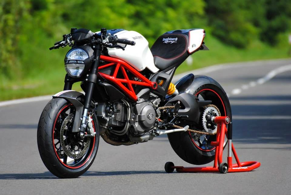 Il Ducatista Desmo Magazine Ducati Monster 1100 Evo by