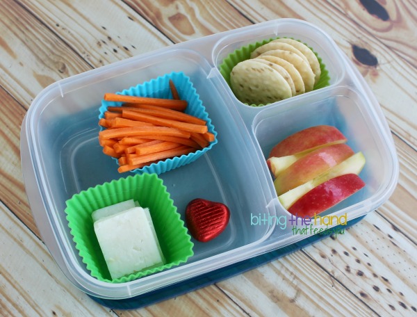 Biting The Hand That Feeds You: School (and Preschool!) Lunch Round-Up