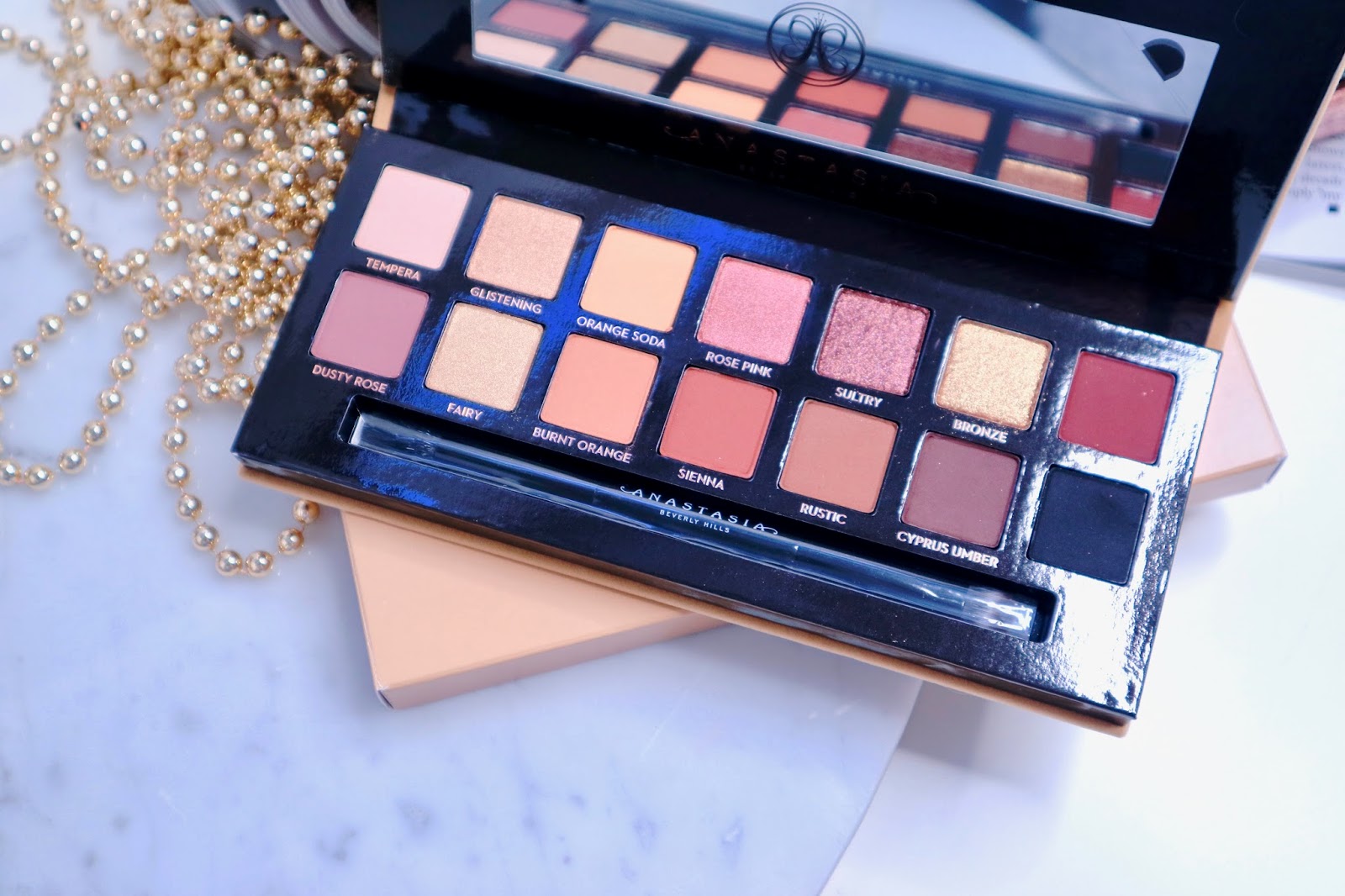 Anastasia Beverly Hills Soft Glam palette review with swatches