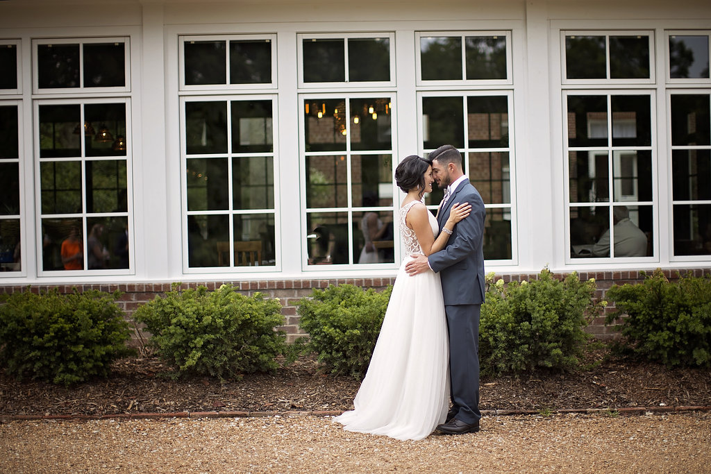 The Southeastern Bride | Taylor Willis Photography