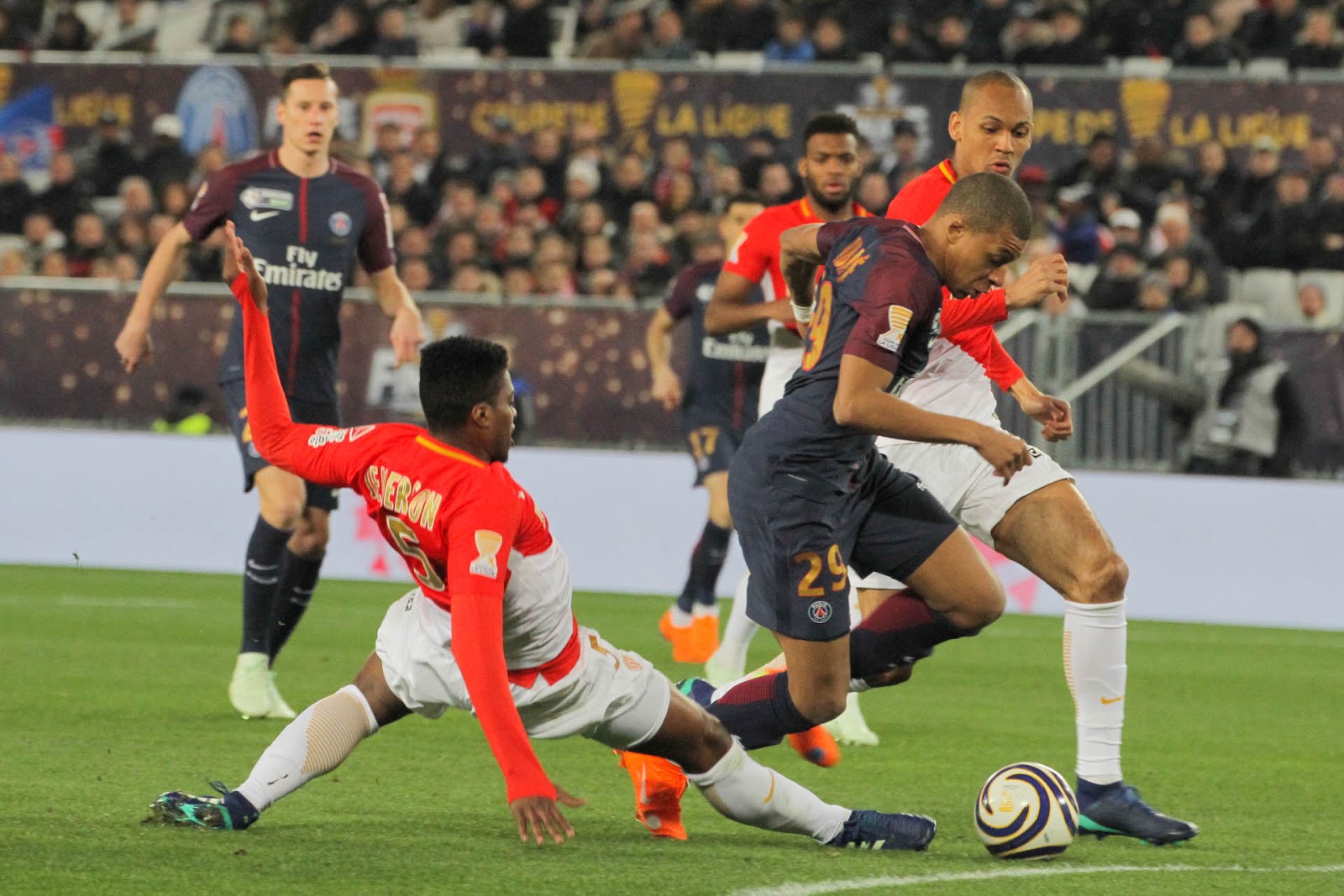 Futebol internacional Copa da Liga Francesa e vitória do PSG! DIÁRIO