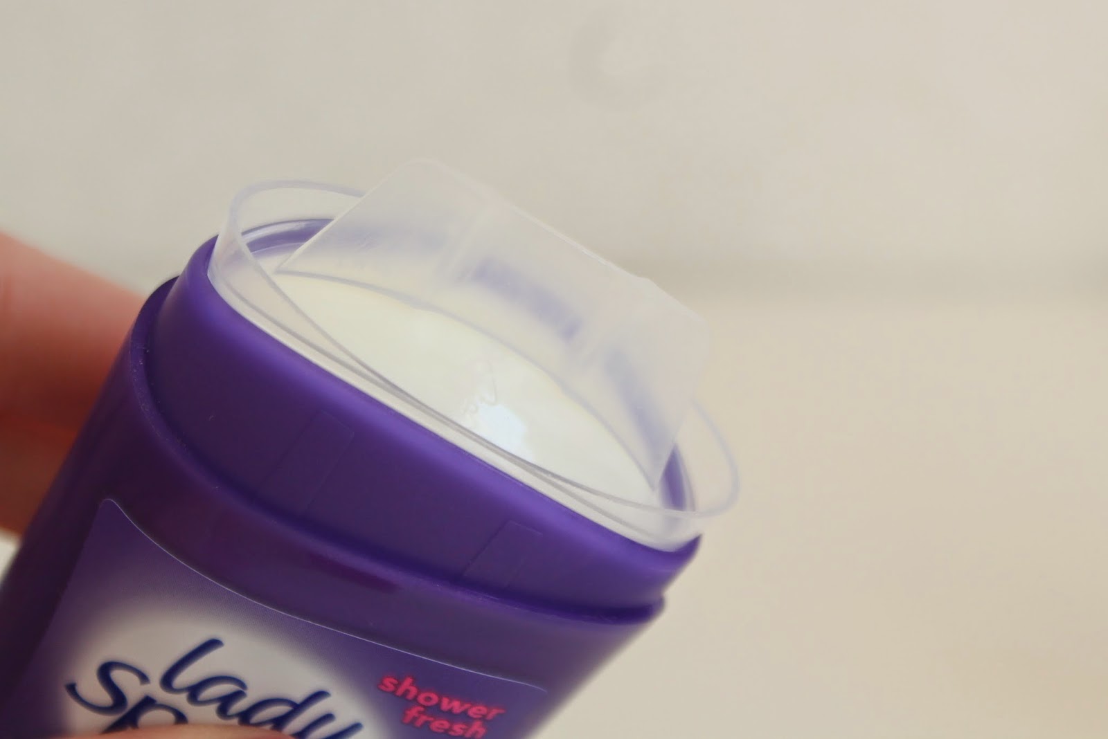 Aluminum Aluminum Zirconium Tetrachlorohydrex