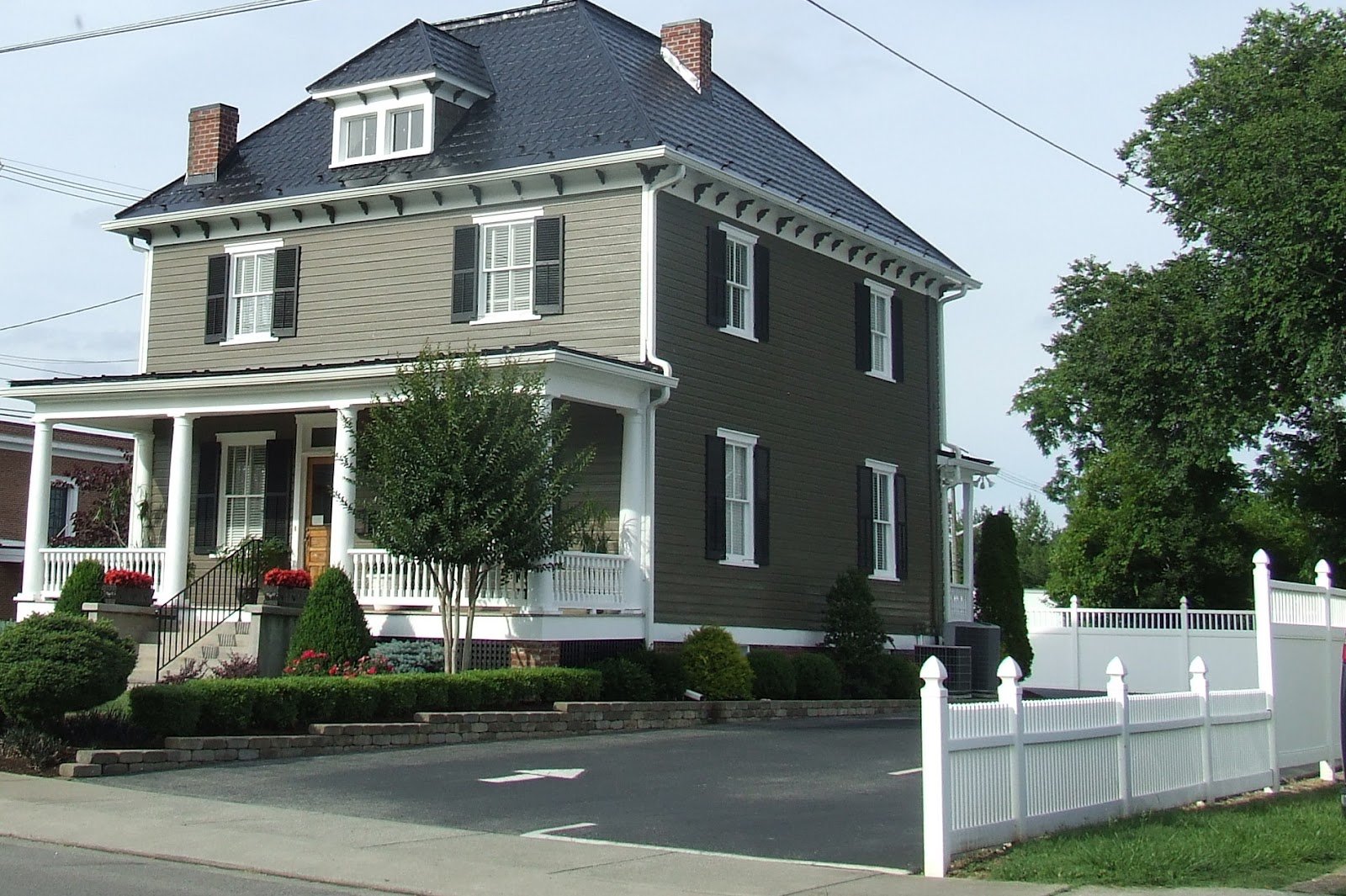 My Blue Cottage A Walk in Salem, Virginia