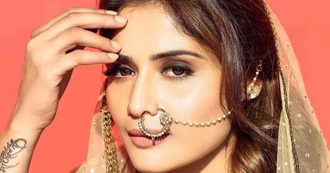 Waaris Fame Actress Arti Singh Hot Stills - Actress World