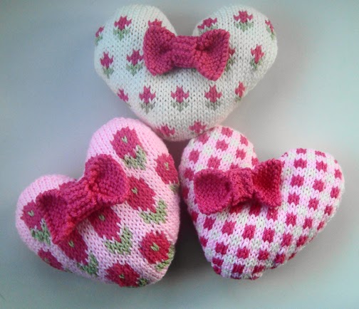 140 free knit and crochet valentines patterns