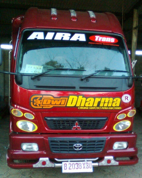 Gambar Truk Ragasa Modifikasi-merah depan