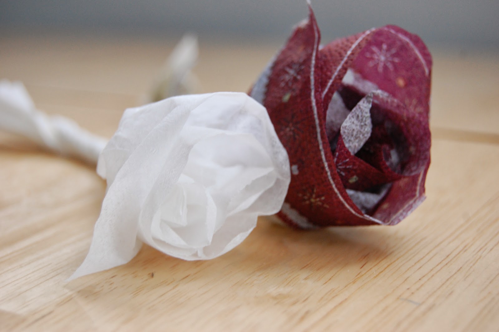 Upcycle Us Making flowers with napkins, paper towel or gift tissue paper.