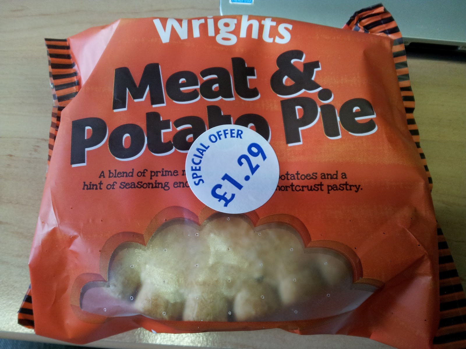 Jacks Tasty Pie Reviews! Wrights Meat & Potato Pie