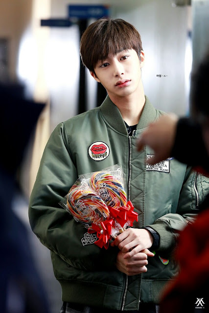 공중파 리포터도 놀란 몬스타엑스 형원 실물외모(데이터주의) | 인스티즈