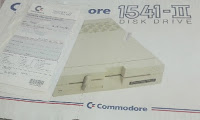 http://schiacciapensieripolistil.blogspot.it/2016/01/commodore-disk-drive.html