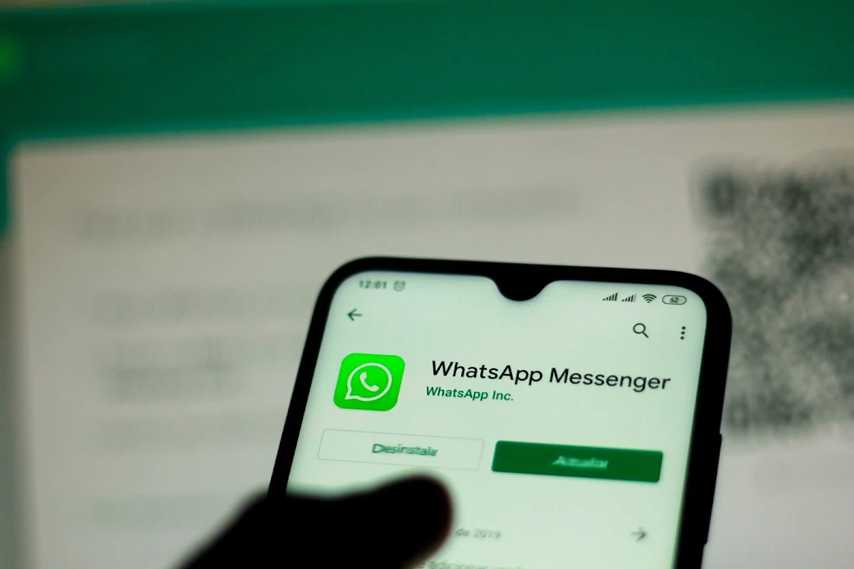 WhatsApp Limits The Duration Of Status Videos To 15 Seconds For Some Users