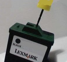 Imagen correcta de hacer la perforación del cartucho Lexmark No. 16 Negro.