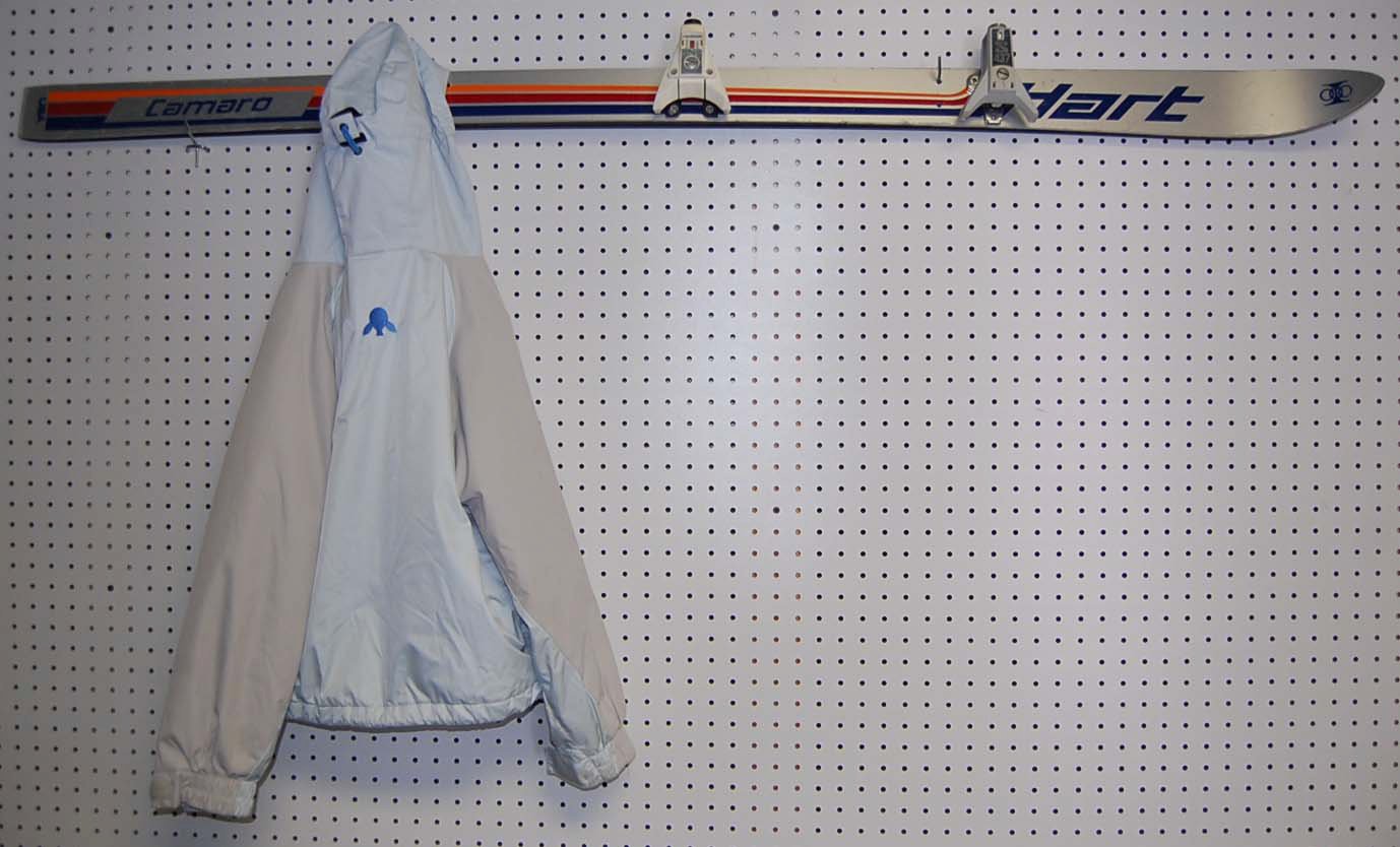 Penelope's Treasures Ski Coat Rack