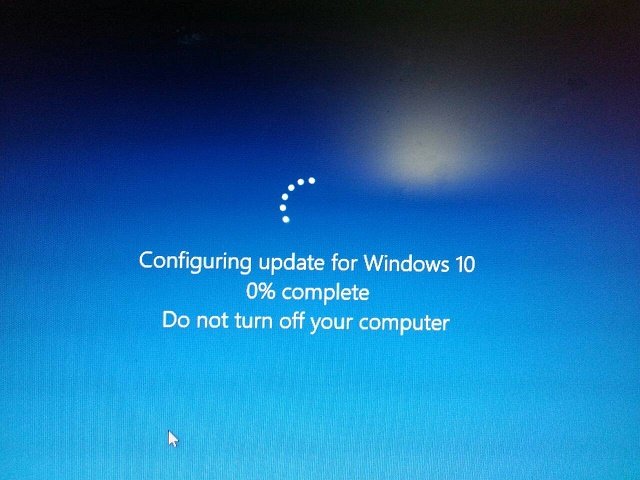 windows 10 build 10240 not updating windows 10 build 10240 not updating