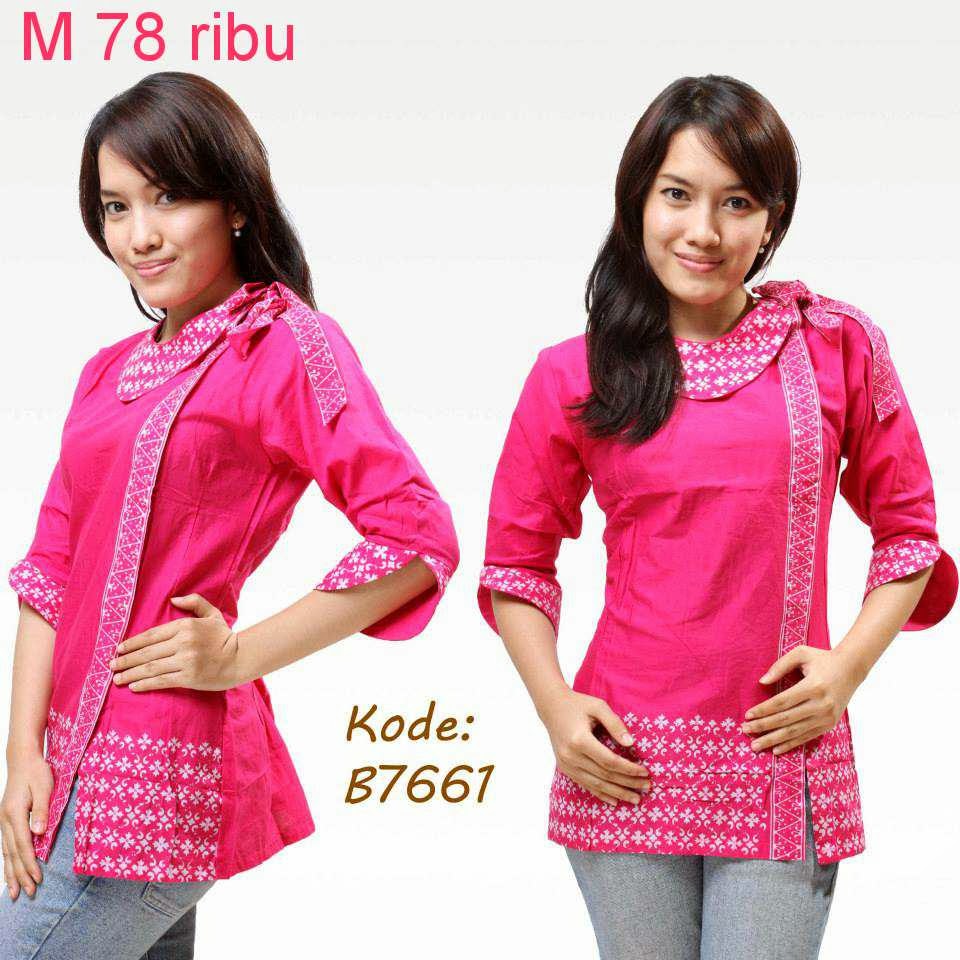 Model Pakai Baju Batik