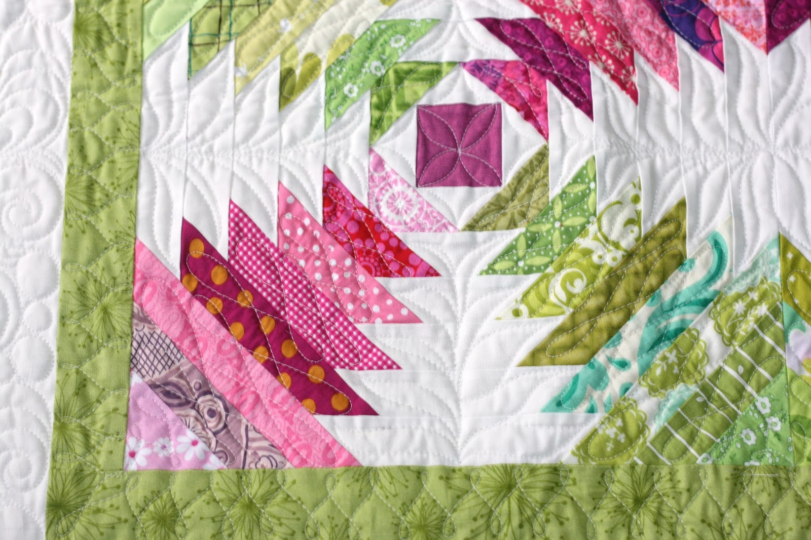 Gigi's Thimble Pineapple Quilt [Finished]