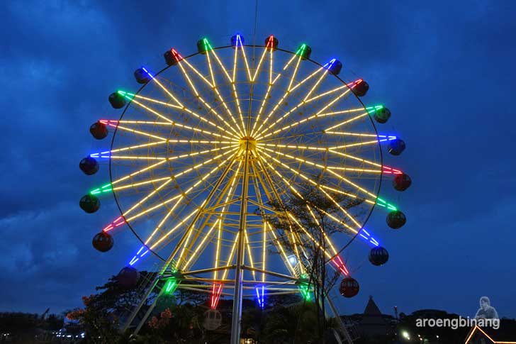 taman legenda keong emas tmii jakarta