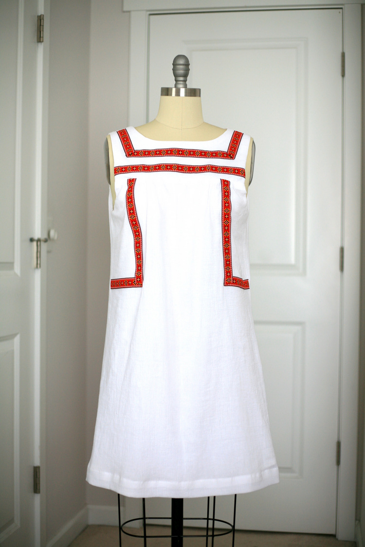 Embroideryinspired ribbon trim crepe shift dress / Create / Enjoy