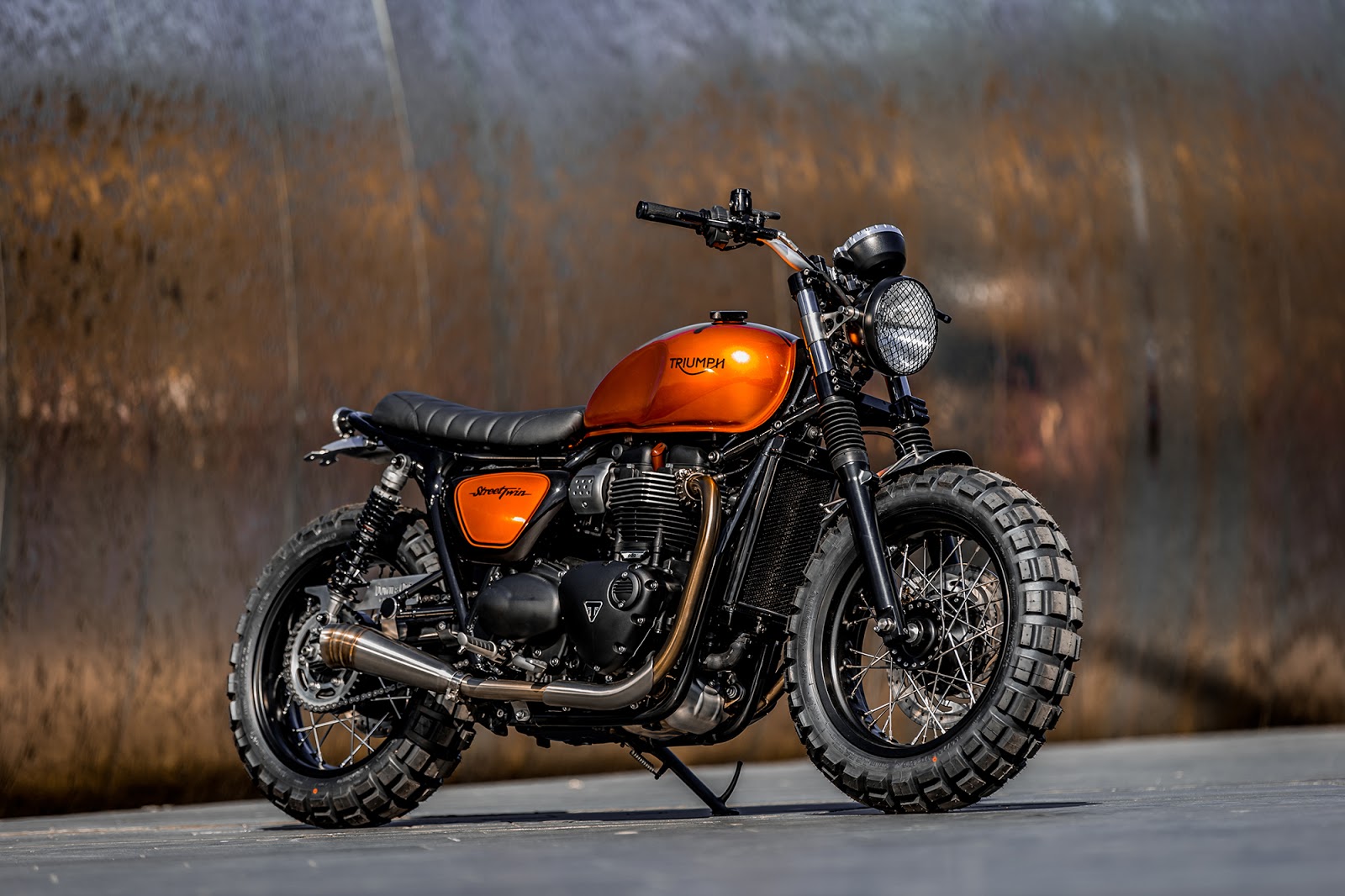 triumph street twin off road