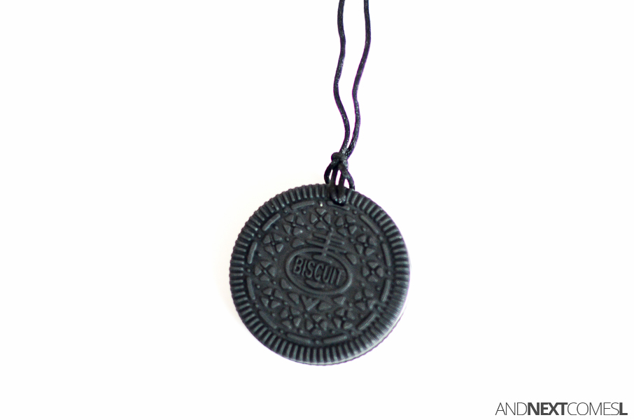 oreo chew necklace