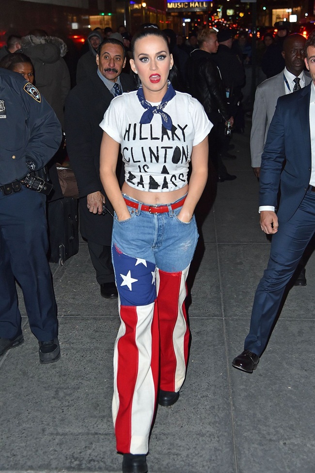 2016/03/02:Katy Perry Shows Support for Hillary Clinton at Radio City Music Hall in NYC -1 RVDK Couture Fall/Winter 2015 J.M Guys Patchwork Low-Rise Boyfriend Jeans Editorials