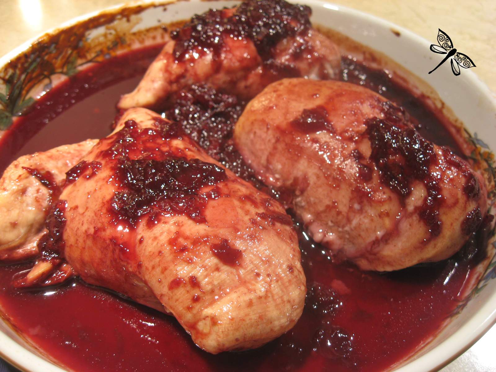 Libellule et ses spatules Poulet, sauce aux cerises et au porto