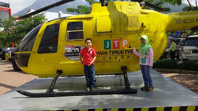 helikopter jatim park museum angkut malang wisata edukasi seru di kota batu jawa timur nurul sufitri blogger mom lifestyle pegipegi liburan tempat wisata indonesia