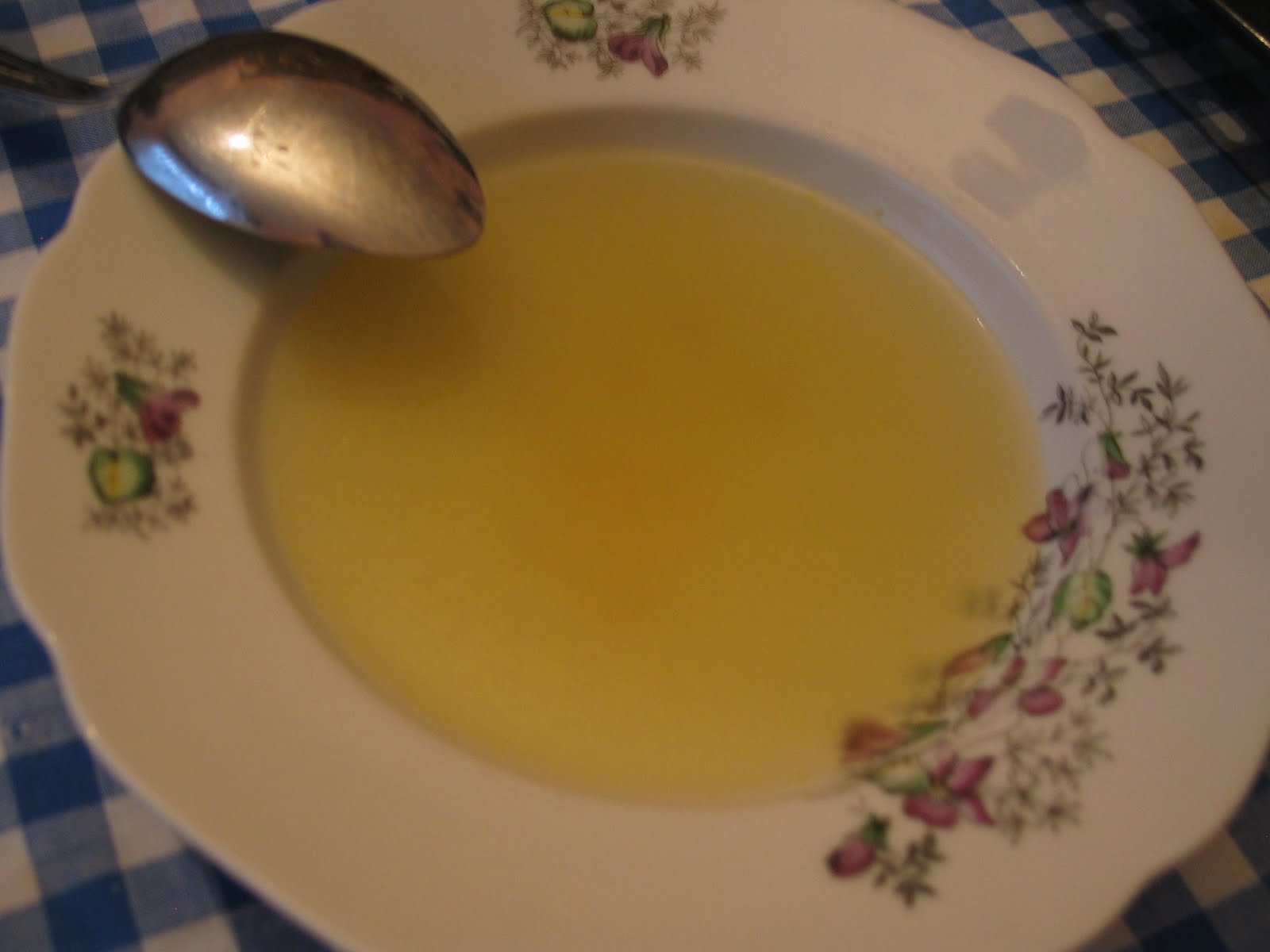 SEVGİNİN YEMEKLERİ: SEVGİ ' NİN SPESYAL ÇORBASI - SEBZELİ KONSOME ...