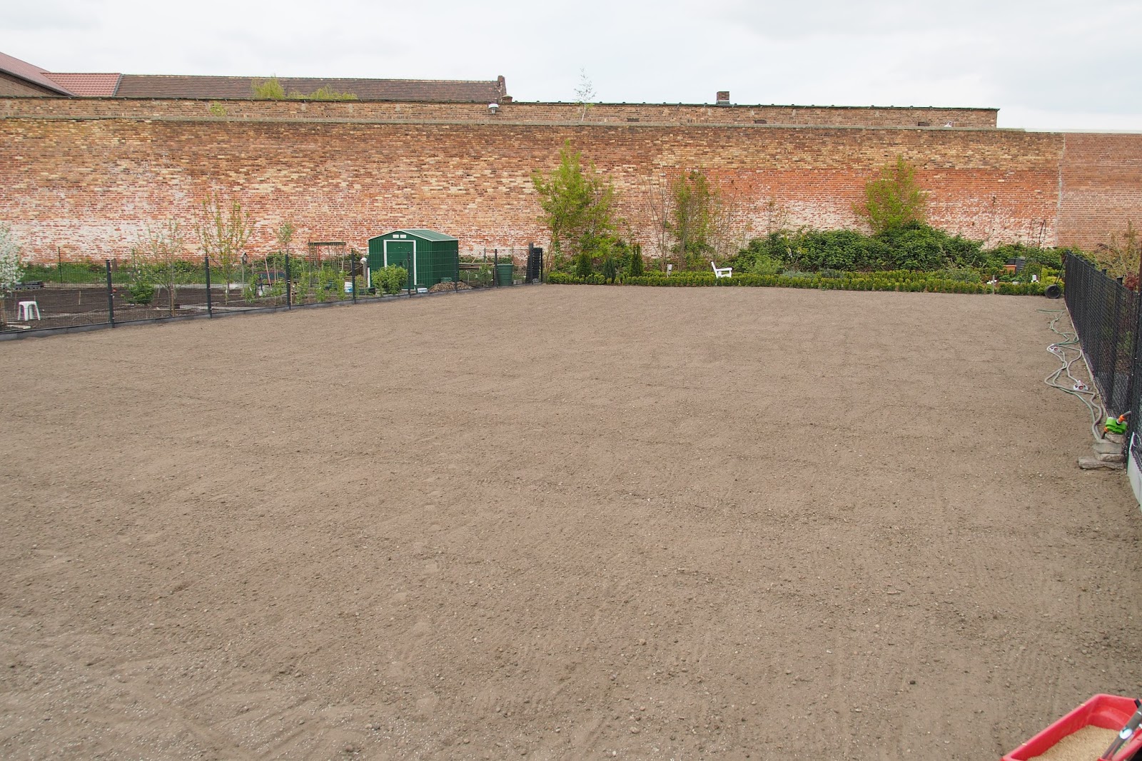 Projekt Stadthaus - Unser Traum vom Haus: Das Rasen ist gesät