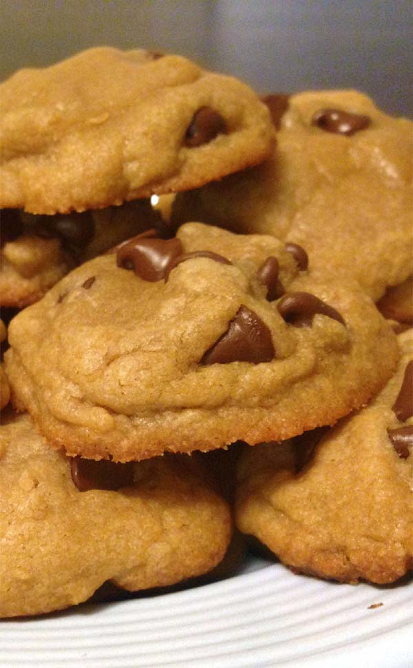 Easy Homemade Chocolate Chip Cookies. Recipe from scratch.