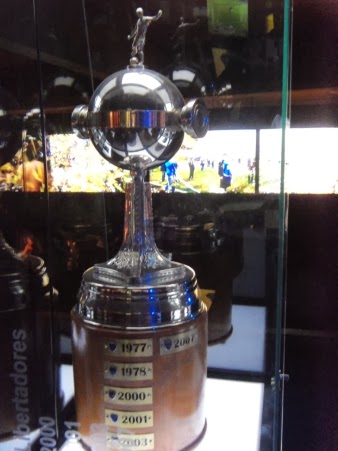 Racing Club Libertadores Trophy Replica 1:3