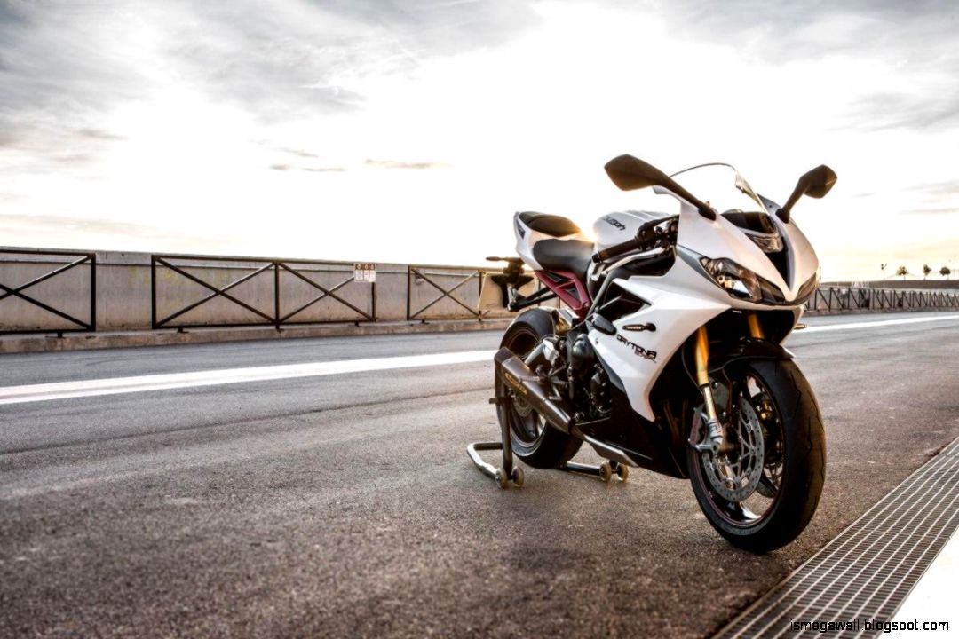 Triumph Daytona 675R Wallpapers | Mega Wallpapers