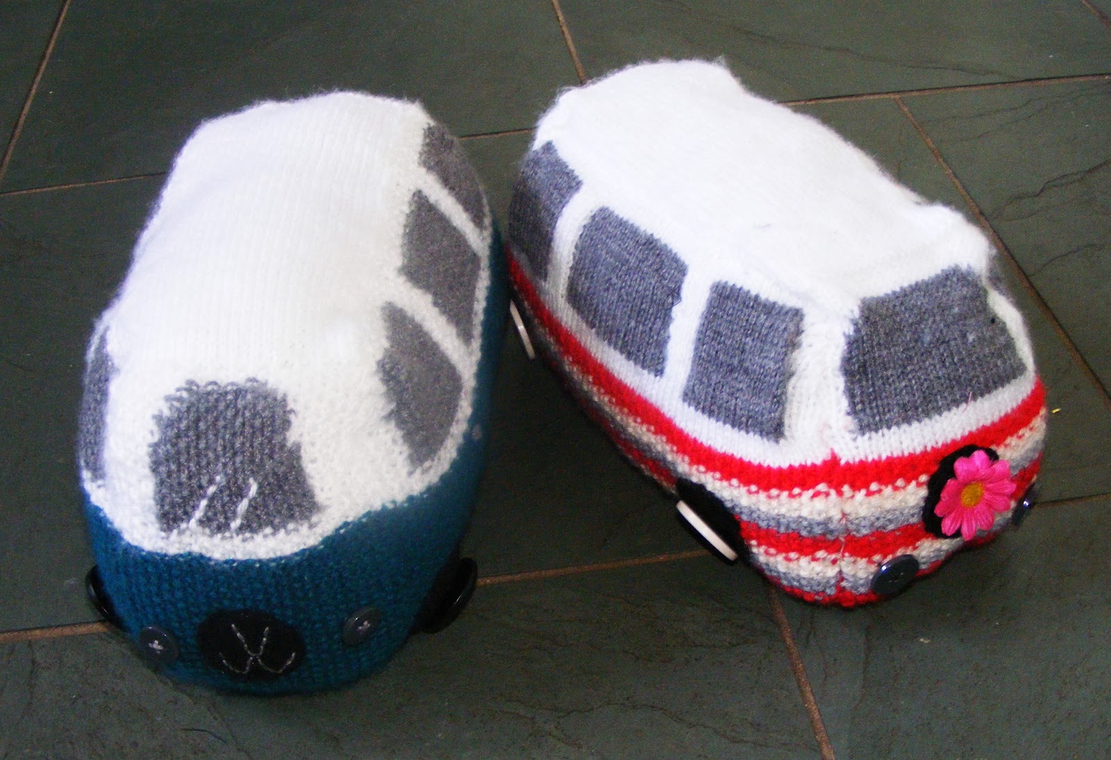 Lizzie's hand made creations: Knitted Camper Vans