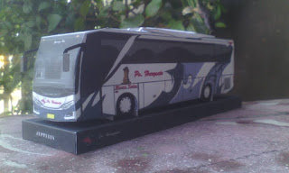 Gambar Miniatur Bus