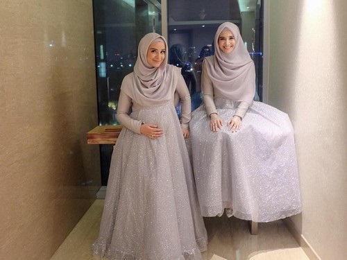 Model Gamis Brokat Artis Baju Mewah