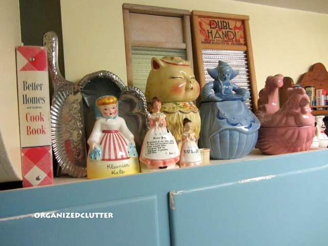 From Kitsch to Rustic in the Laundry Room