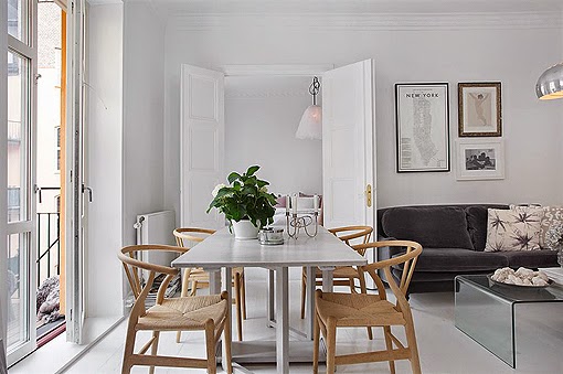 A warm Apartment Decorated in White