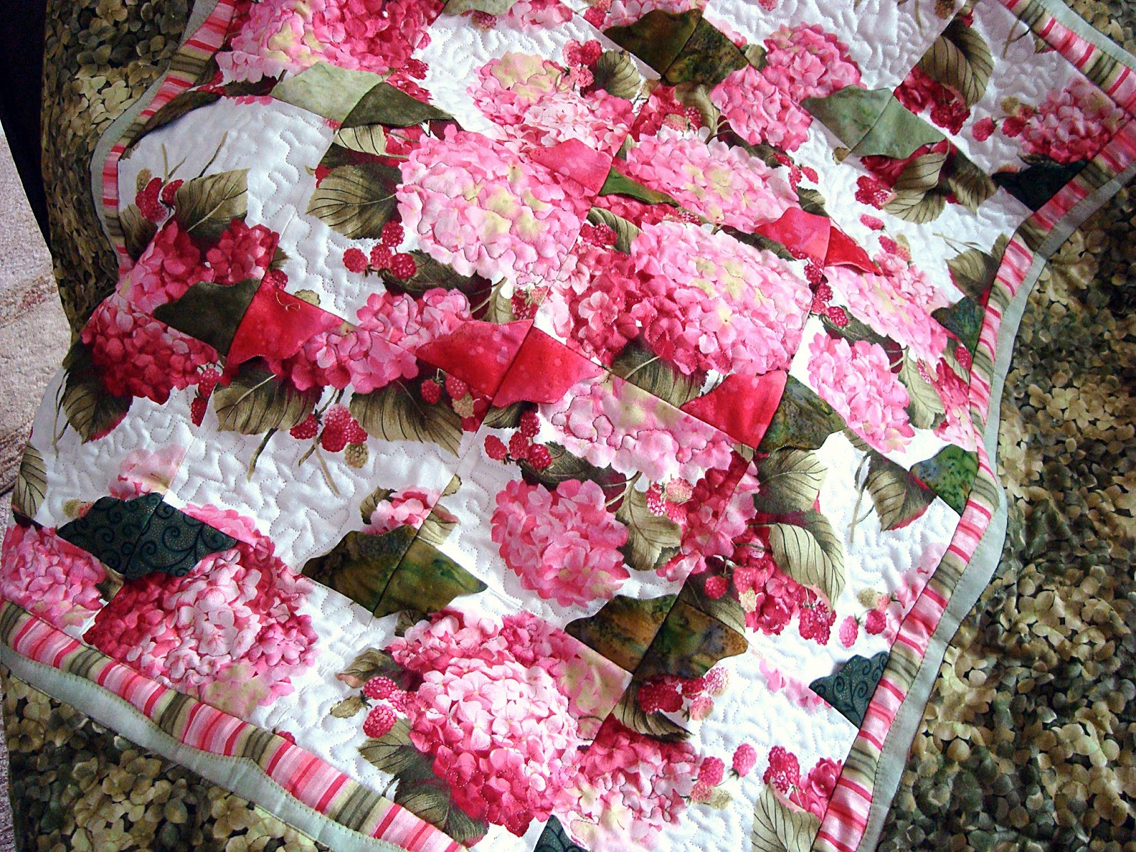 14PeonyStreet Pink Hydrangea Flower Garden Quilt Pattern