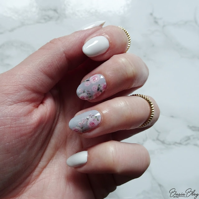 manirouge, naklejki termiczne, ozdoby termiczne, from bloggers with love, kolekcja blogerek, kolekcja blogerska, paznokcie w kwiaty, kwiaty na paznokciach, różyczki na paznokciach, różyczki na szarym tle, szare paznokcie, rose nails, flower nails, floral nails, manirouge basia blog rose