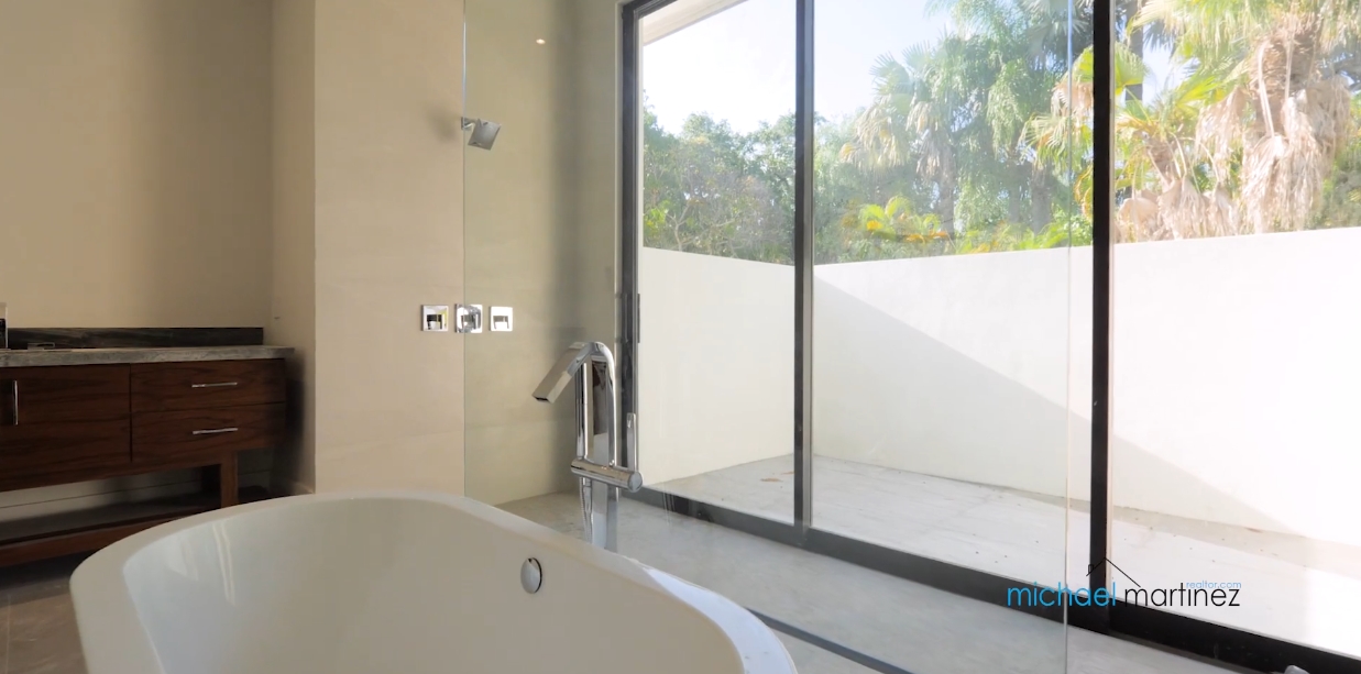 Tour 10325 SW 69th Ave, Miami Home vs. 20 Interior Design Photos