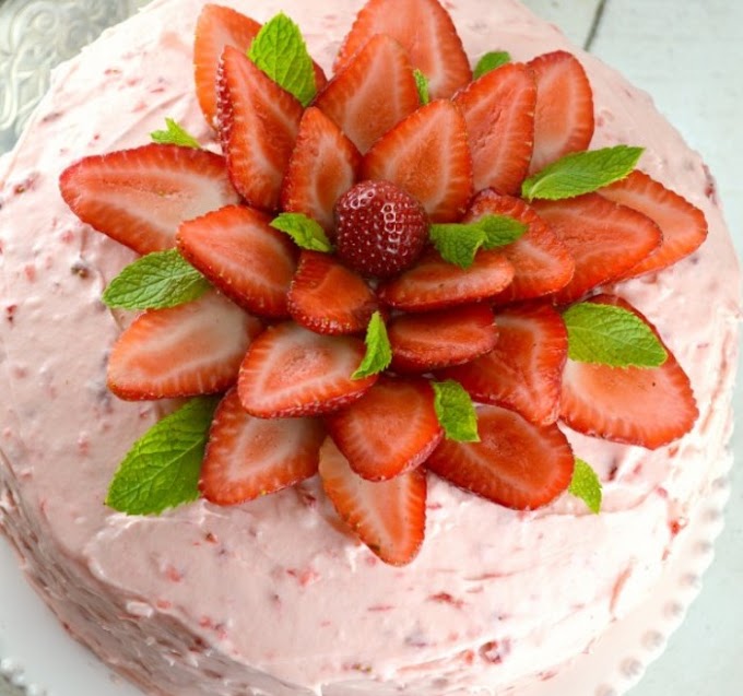 Strawberry Triple Decker Cake #dessert #sweettreat