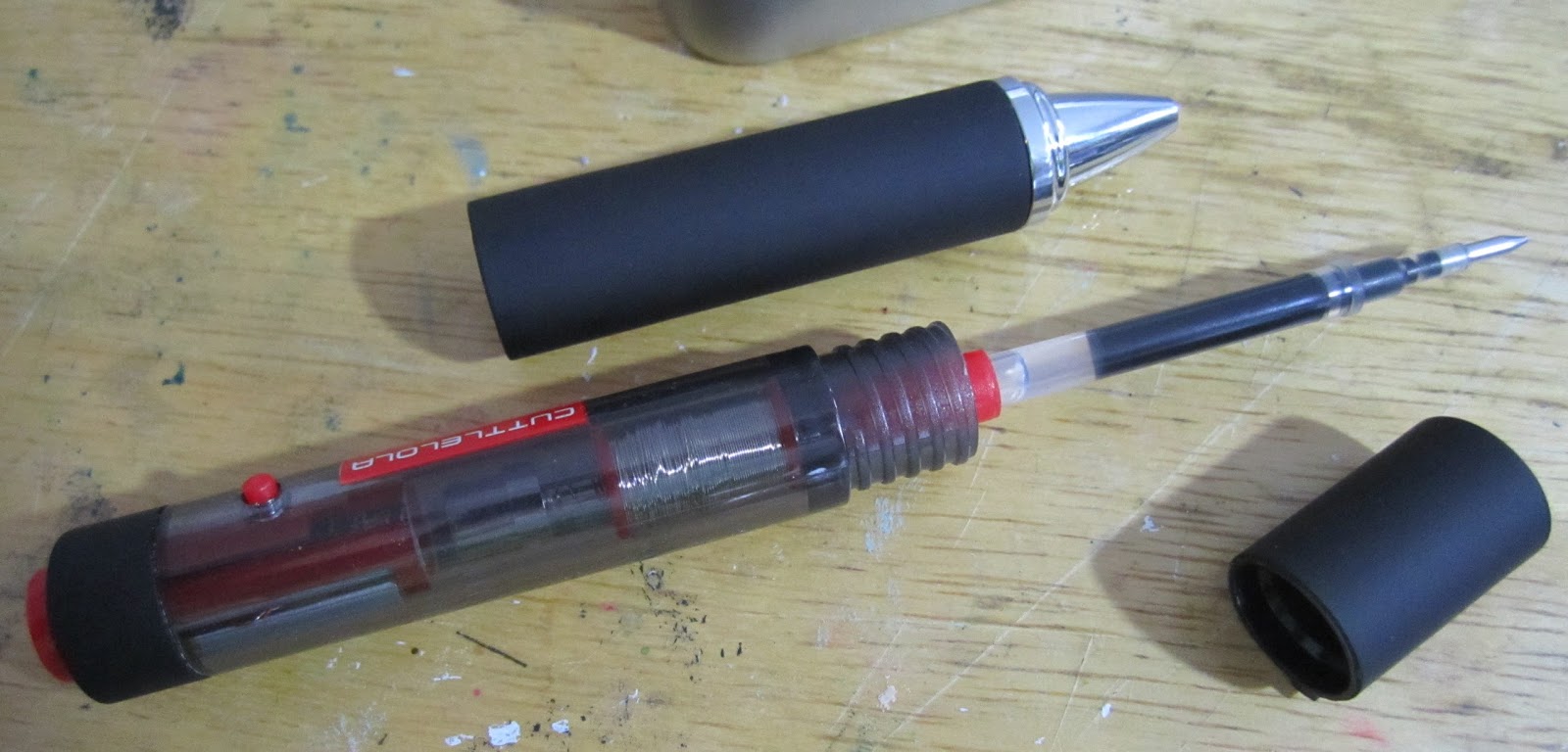 Review of the Cuttlelola Dotspen World's First Electric Drawing pen 