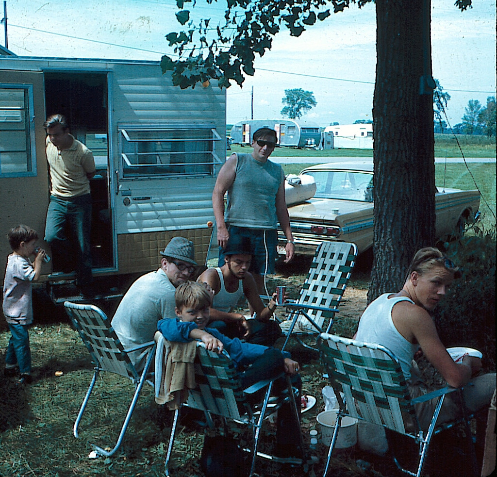 38 Wonderful Color Slides Capture Everyday Life of Chicago in the 1960s ~ Vintage Everyday