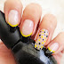 Unhas preto e amarelo com bolinhas | Black and yellow nails