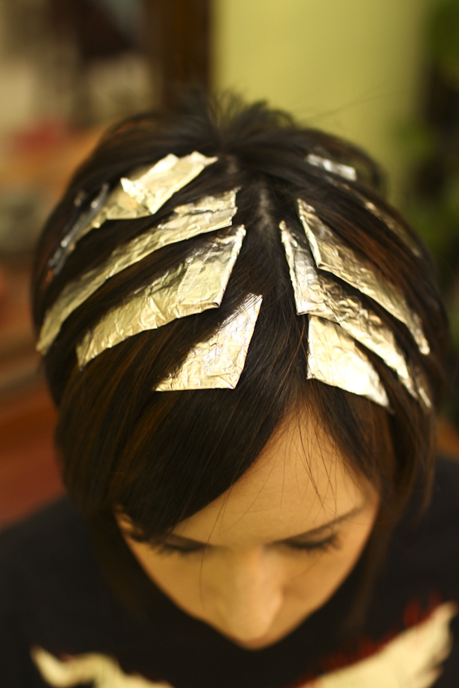 Beautiful DIY Hair Highlight Tutorial