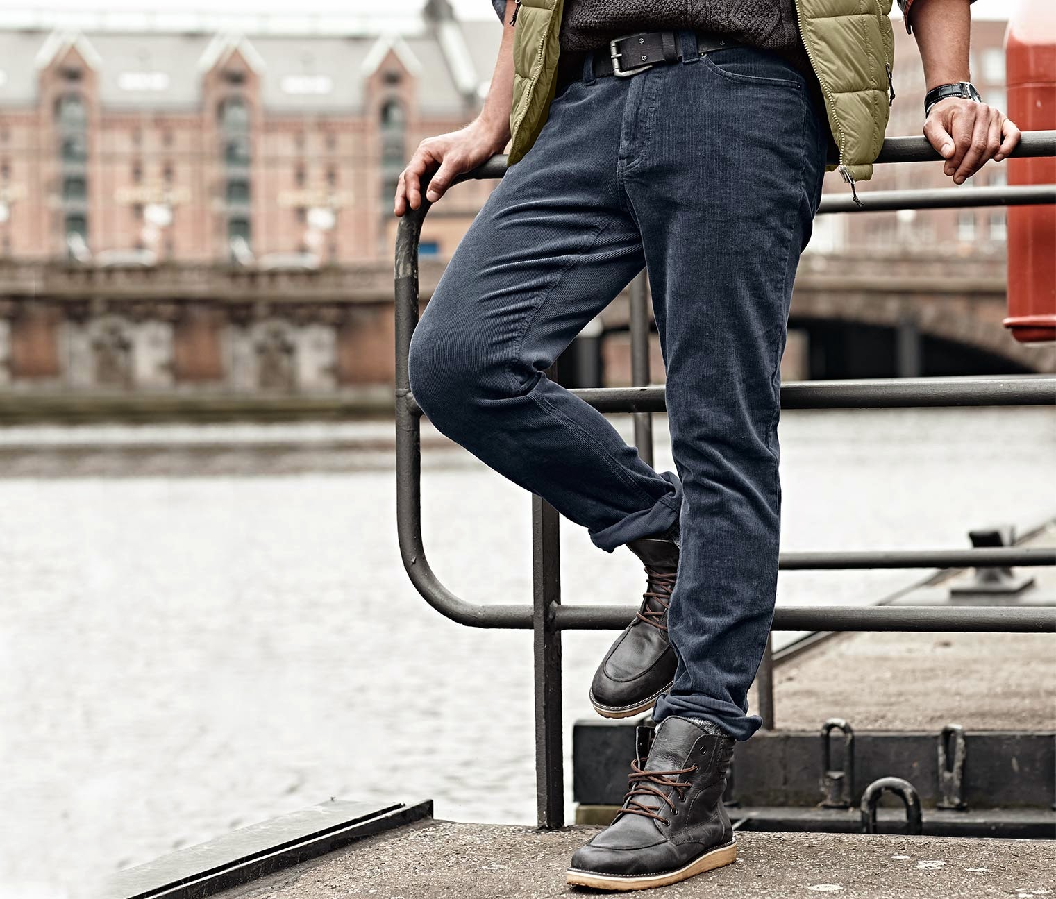 джоггеры карго. желтые джоггеры карго. Abercrombie and fitch бежевые джоггеры. штаны бананы мужские. брюки чинос abercrombie fitch арт.