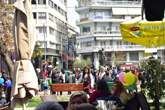 ΒΗΜΑ...τίζοντας: Σε ρυθμούς Αποκριάς η Κατερίνη !